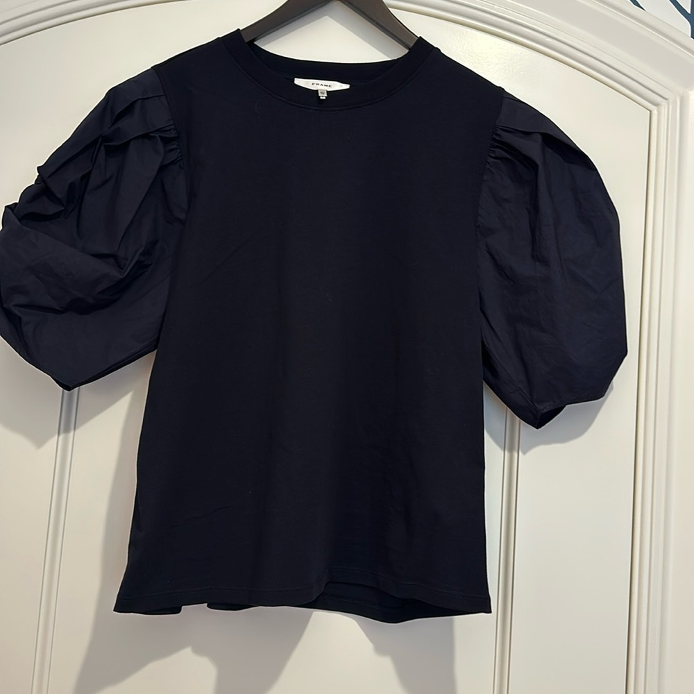 Frame size extra large puffy sleeve T-shirt